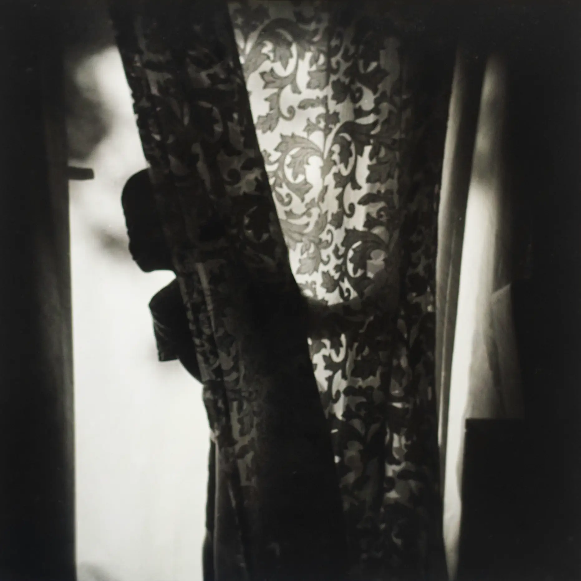 curtain_sq